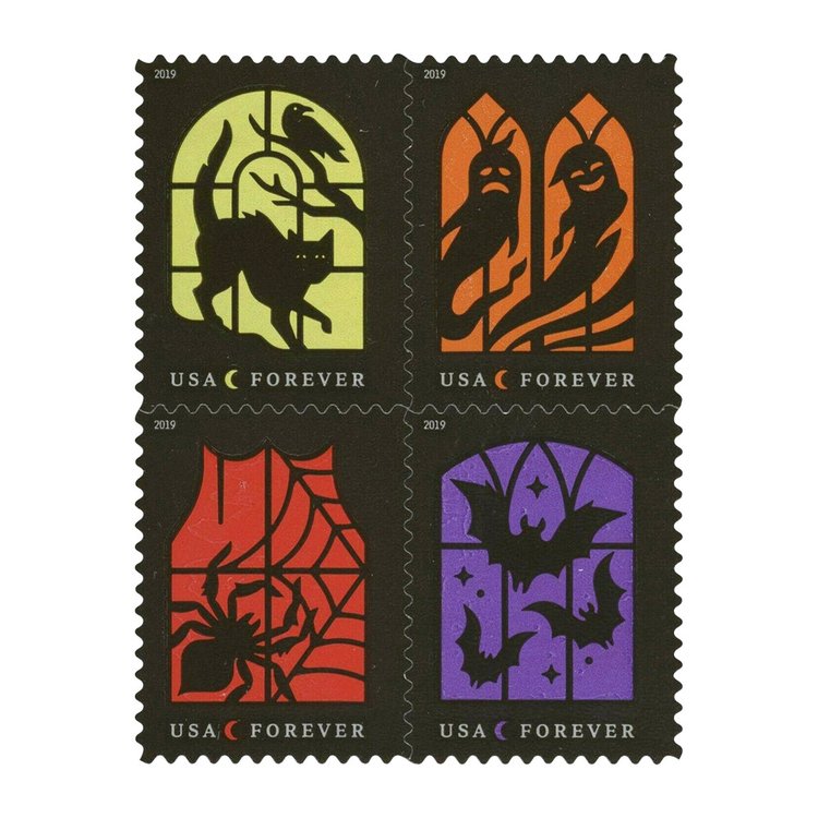 (2019) Spooky Silhouettes Framed Forever Stamps